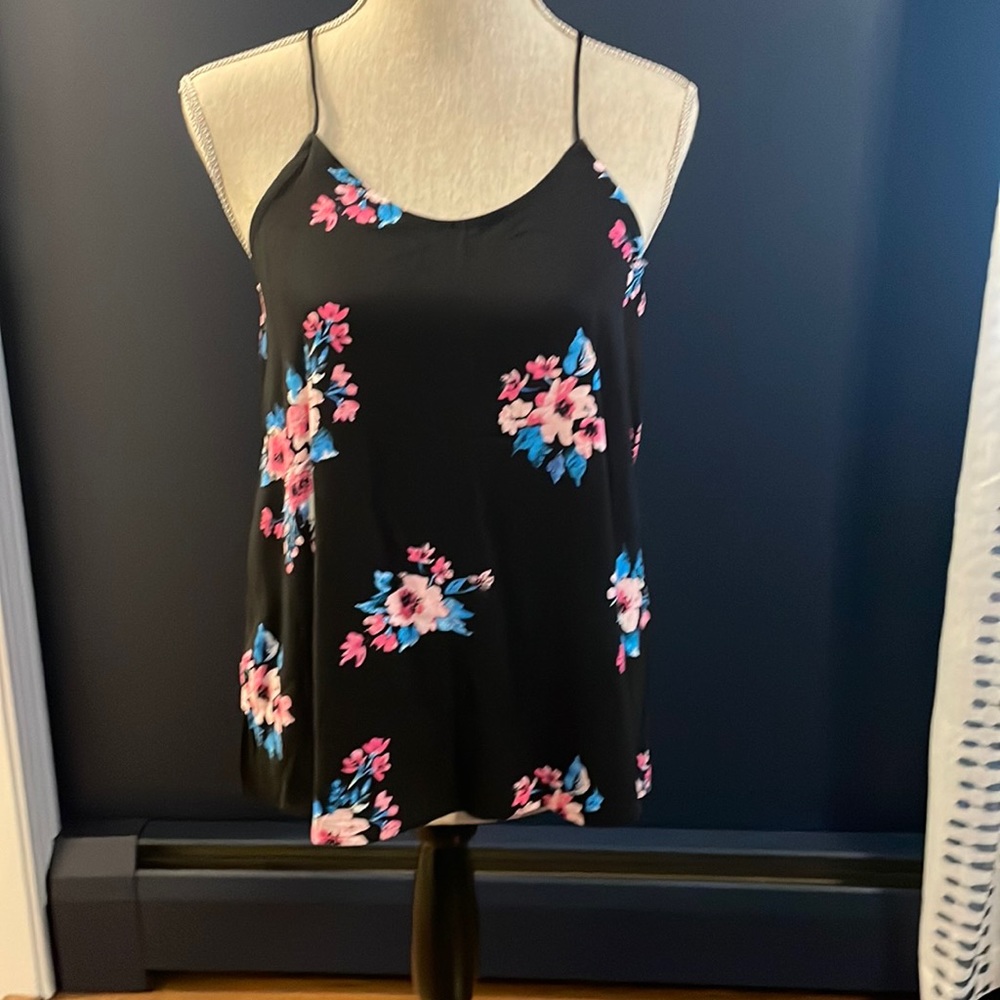 No Boundaries women’s racerback tank; size medium